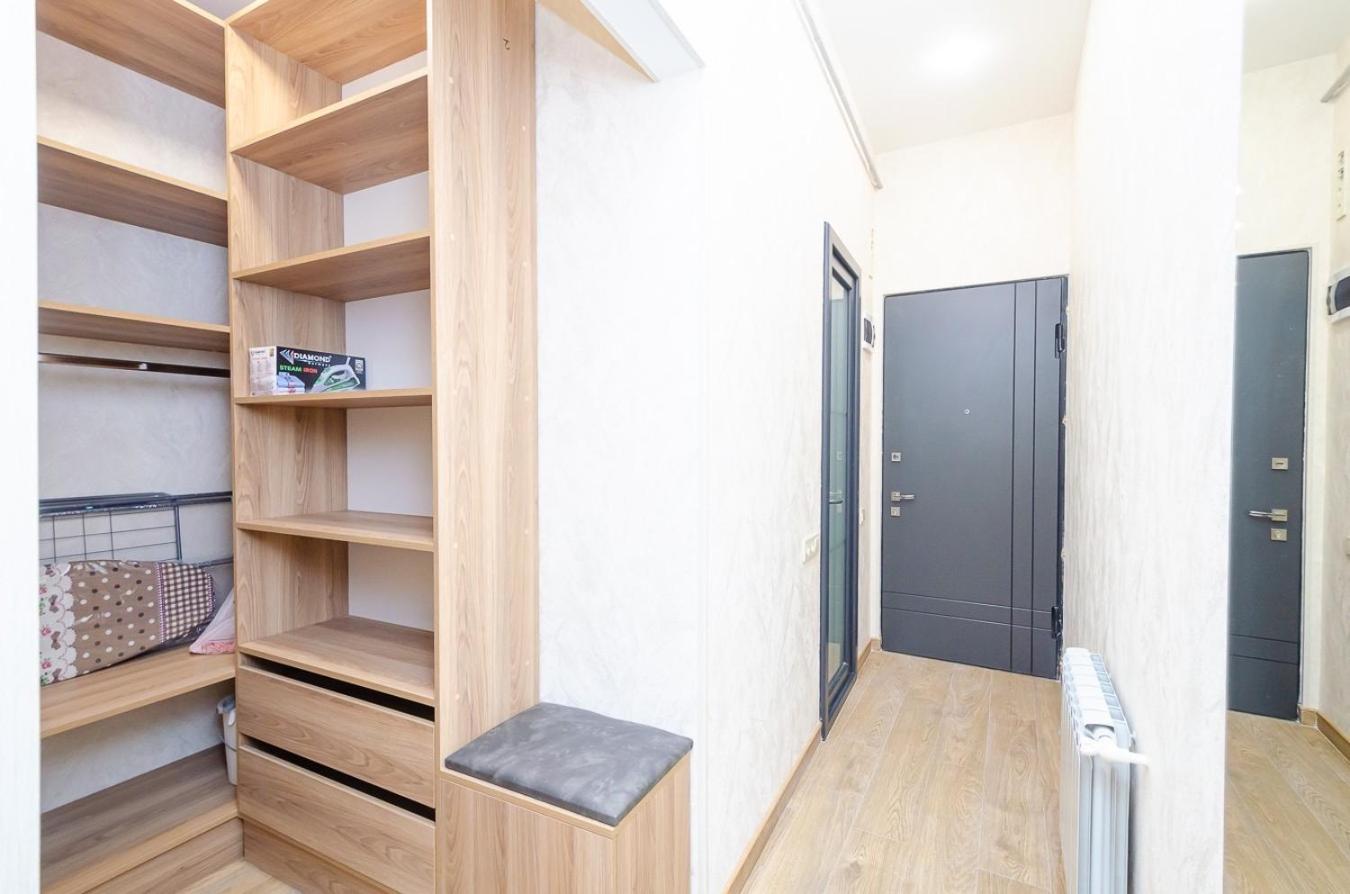 15. Double Room Apartaments With Fresh Style エレバン エクステリア 写真